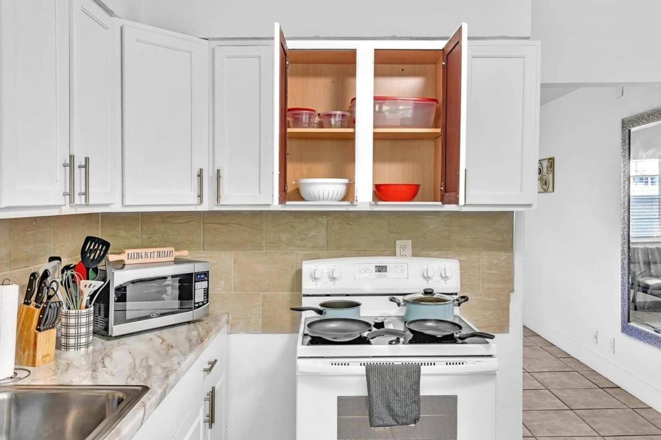 Modern 2Br Oasis Mins To Beach & Casino Db2 Dania Beach Buitenkant foto
