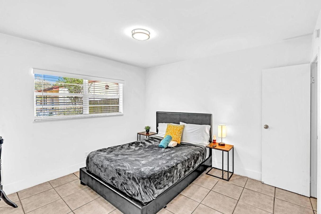 Modern 2Br Oasis Mins To Beach & Casino Db2 Dania Beach Buitenkant foto