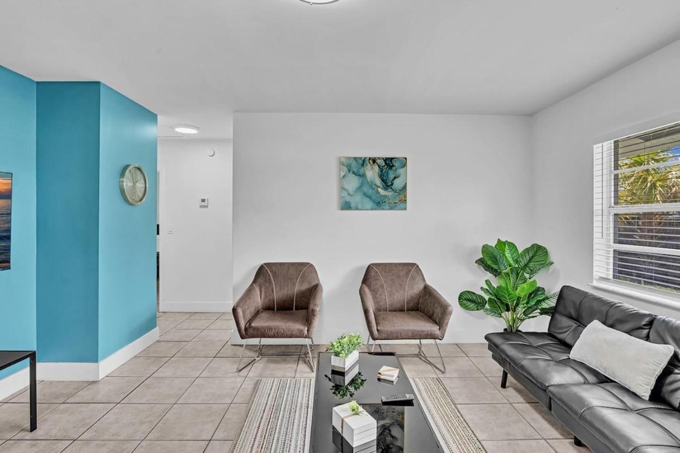 Modern 2Br Oasis Mins To Beach & Casino Db2 Dania Beach Buitenkant foto